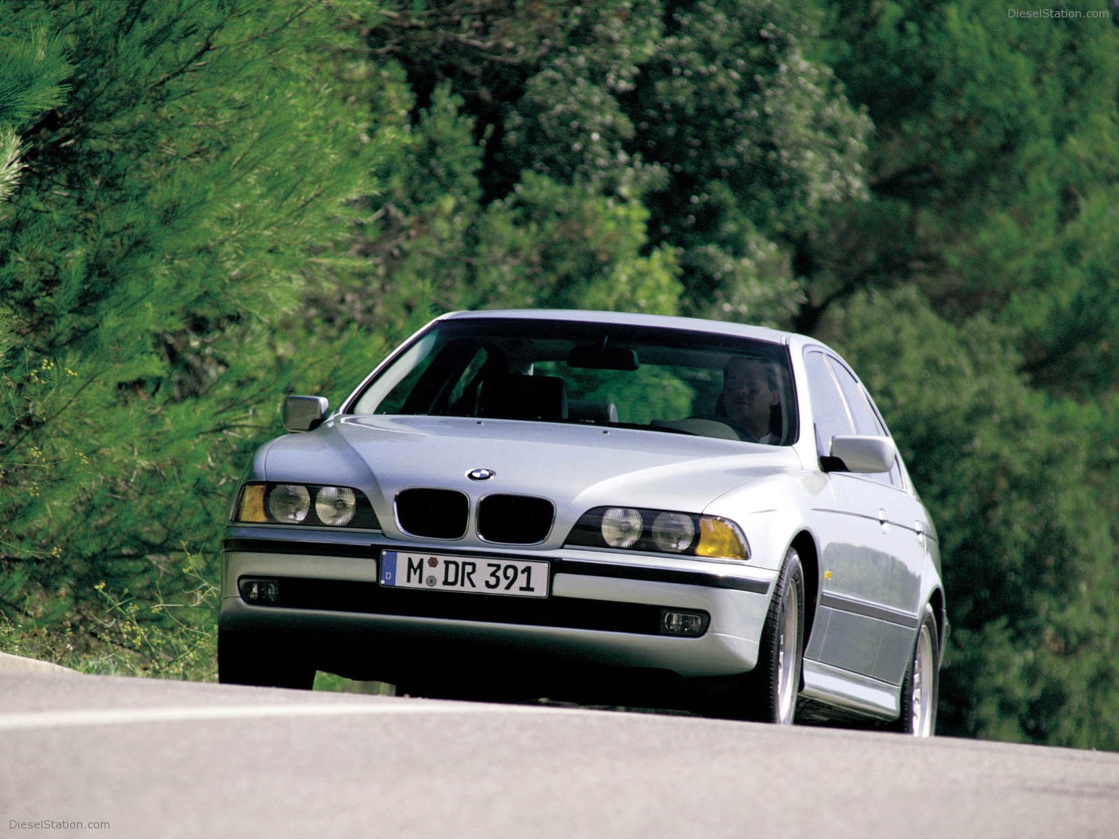 BMW 5 Series (1996)